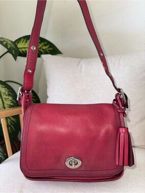 RARE Coach VTG Legacy Archive Rambler Tassel Red Shoulder Crossbody Bag #21194